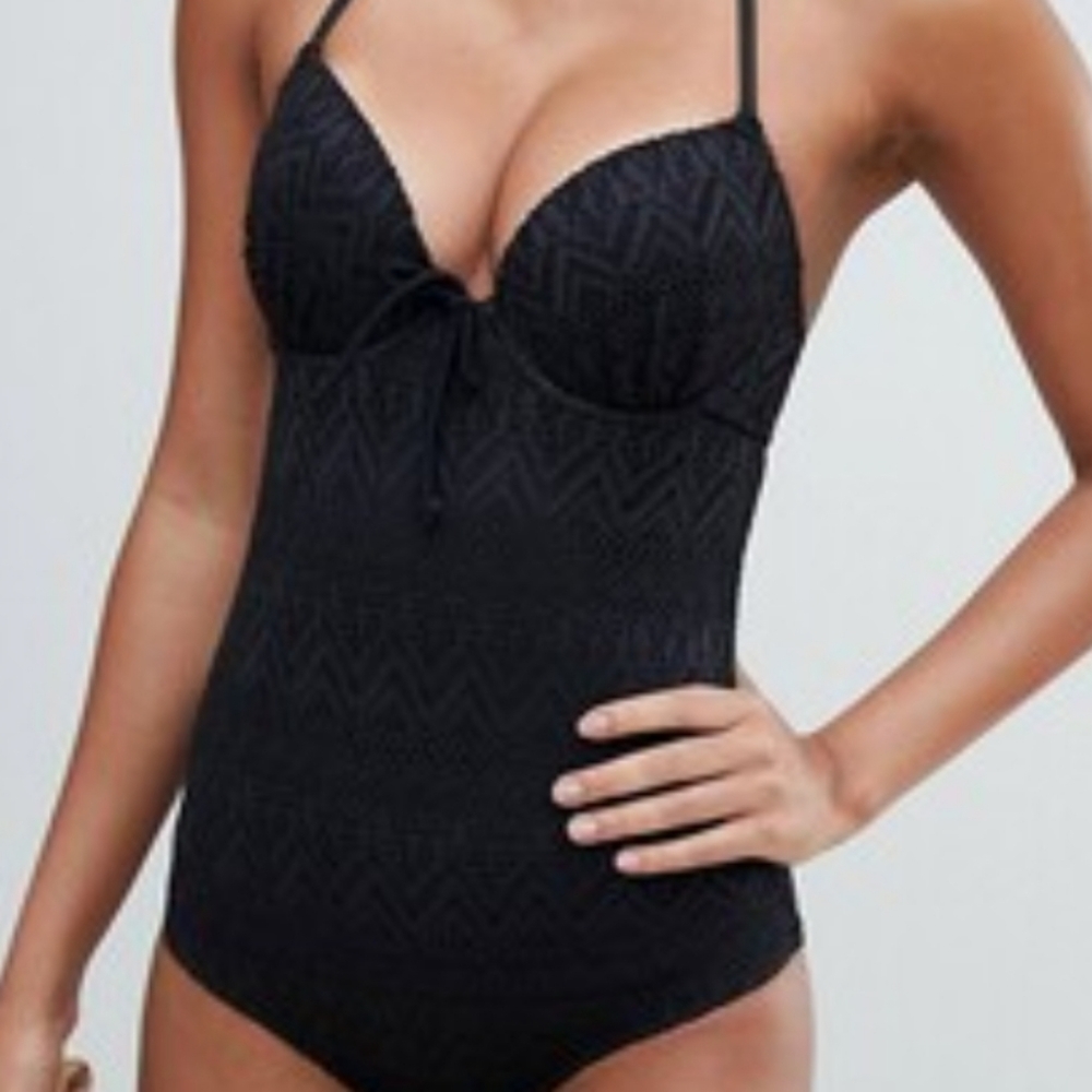Chic Black Halter One-Piece Swimsuit